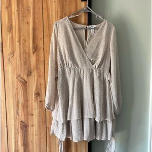 Cream and white pattern long sleeve dress